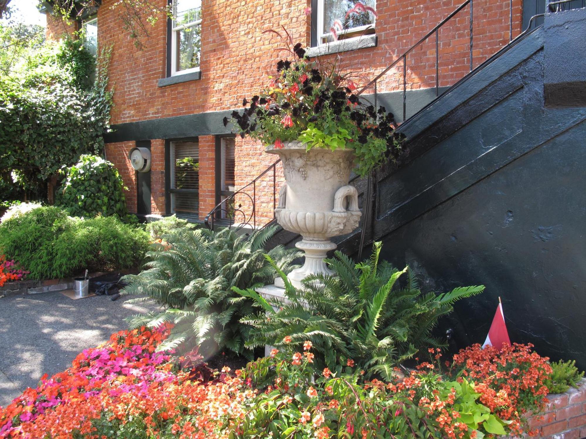 James Bay Inn Hotel, Suites & Cottage Victoria Luaran gambar